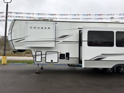 2023 KEYSTONE COUGAR 3911 Base