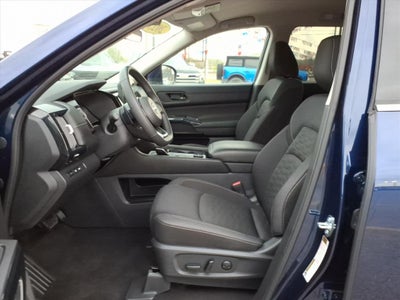 2025 Nissan Pathfinder SV 4WD