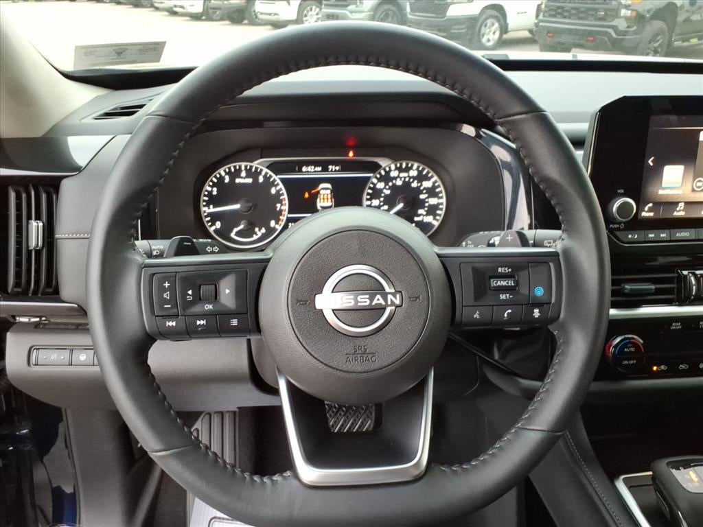 2025 Nissan Pathfinder SV 4WD