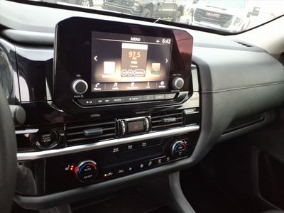 2025 Nissan Pathfinder SV 4WD