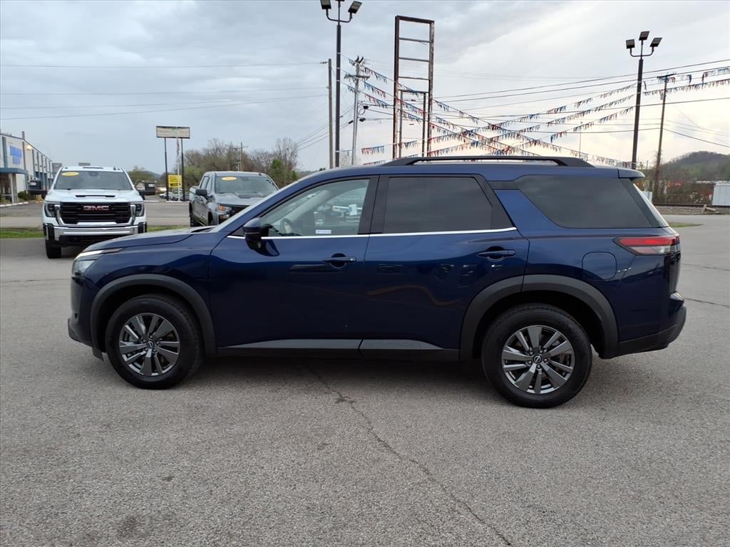2025 Nissan Pathfinder SV 4WD