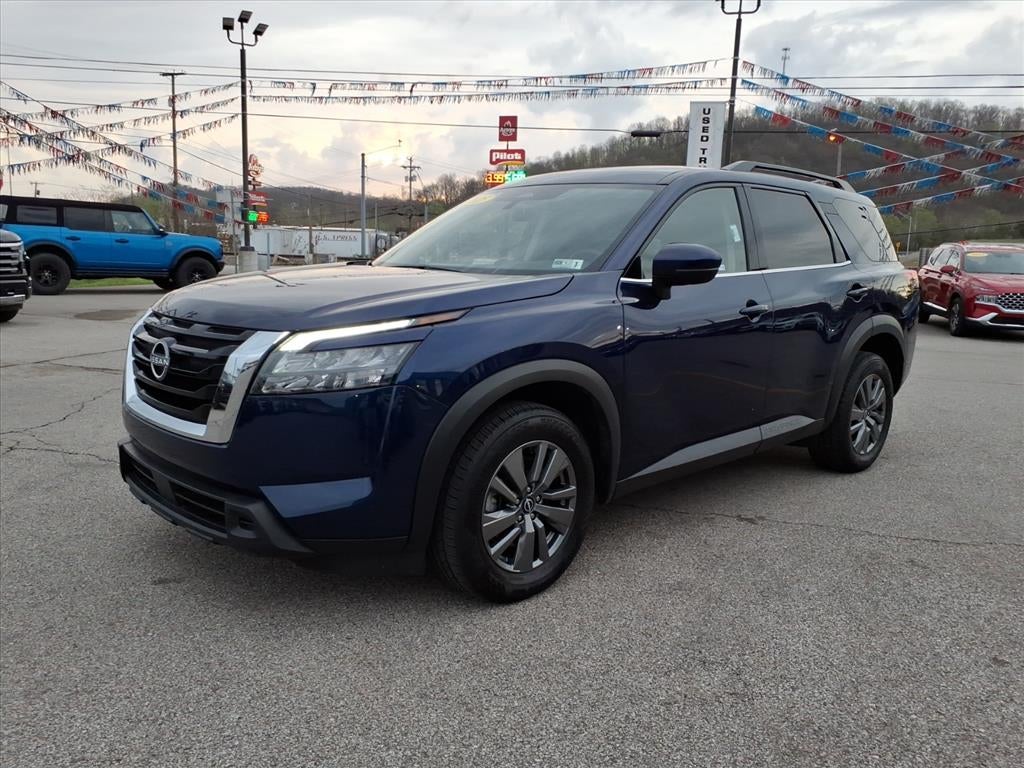 2025 Nissan Pathfinder SV 4WD