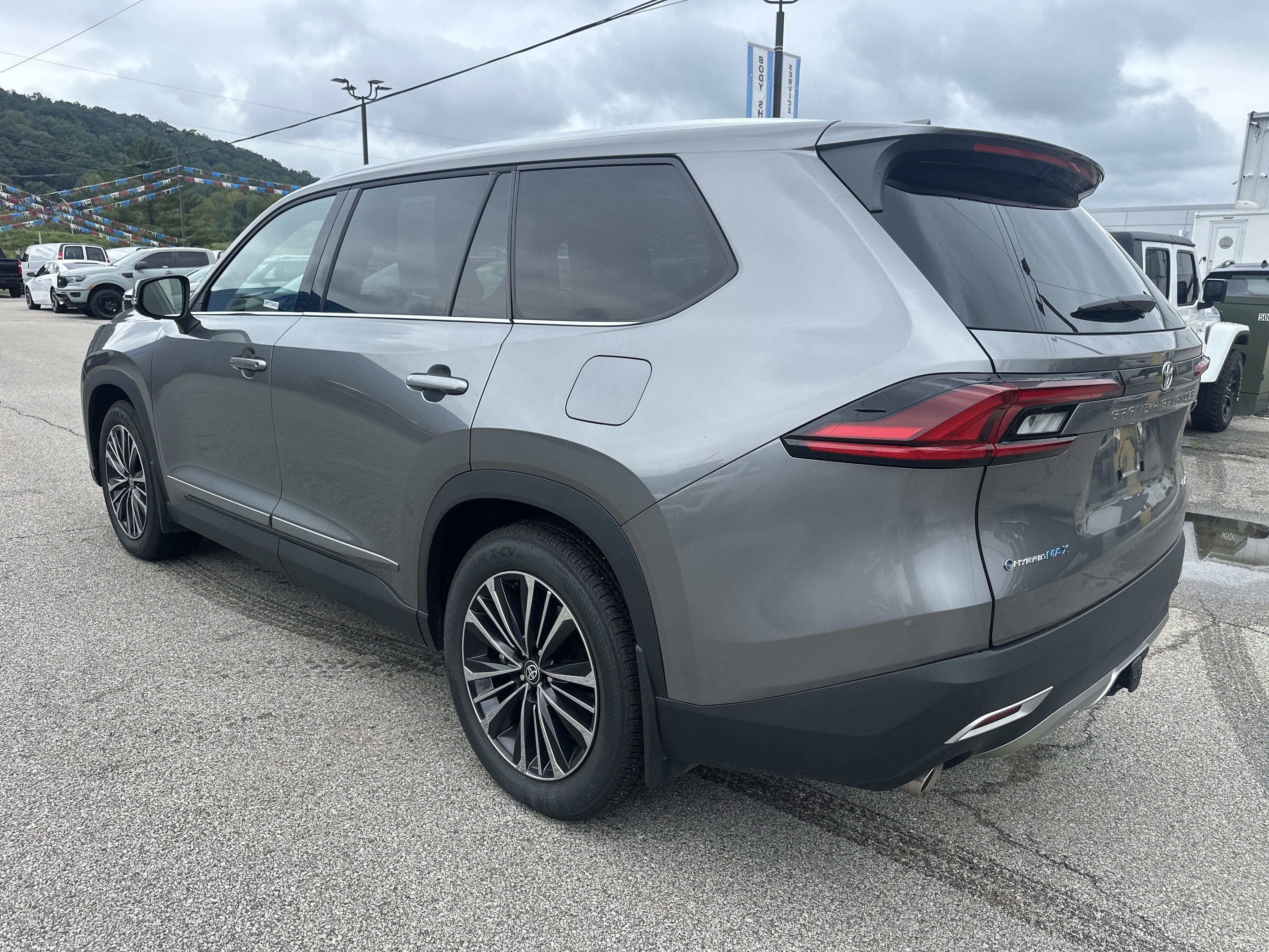 2026 Toyota Grand Highlander Hybrid MAX Platinum