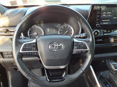 2022 Toyota Highlander XSE