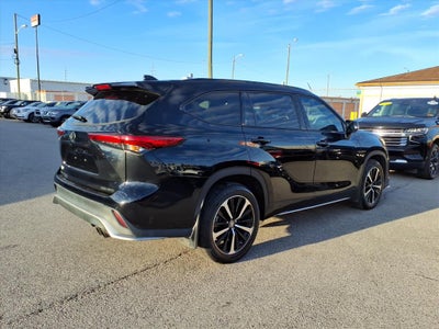 2022 Toyota Highlander XSE