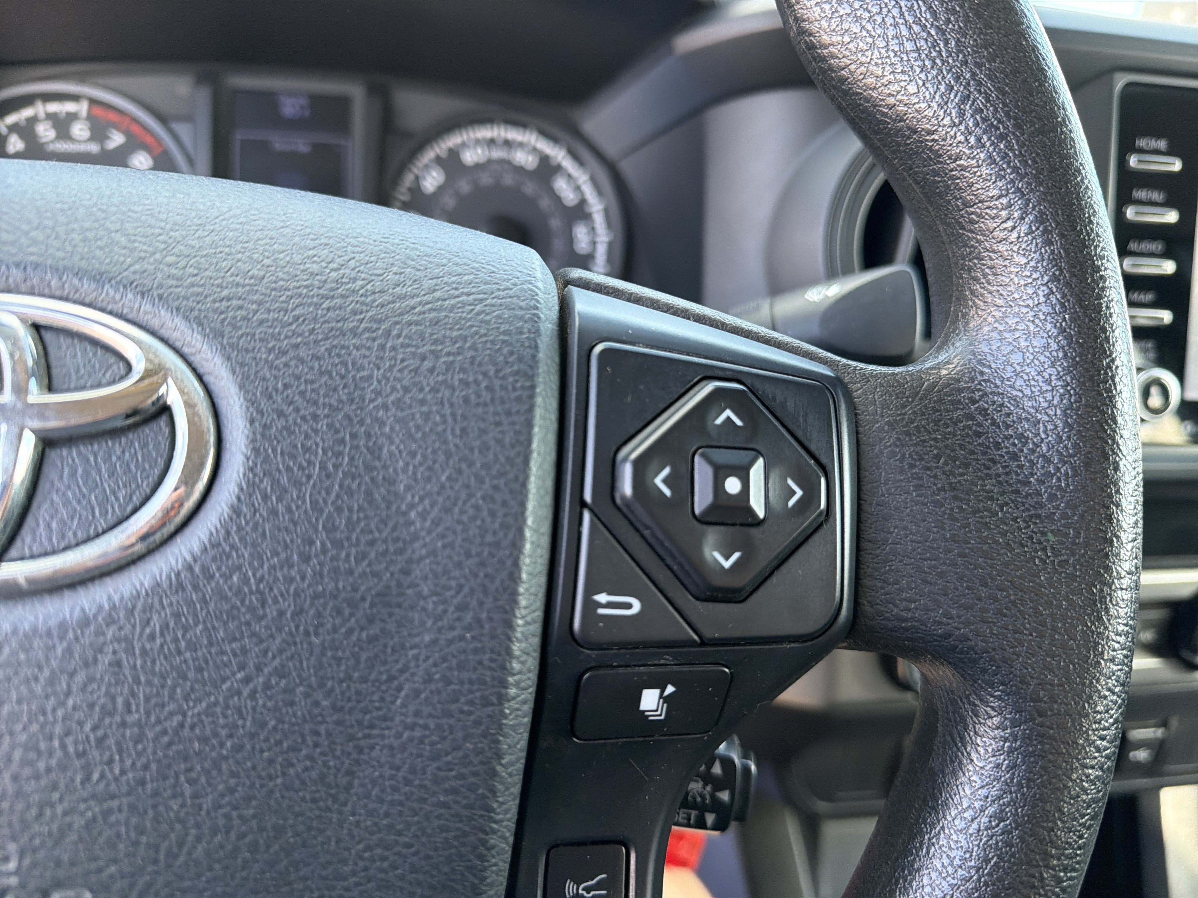 2020 Toyota Tacoma SR V6