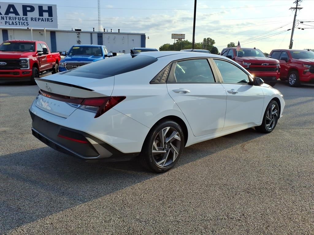 2025 Hyundai Elantra SEL Sport