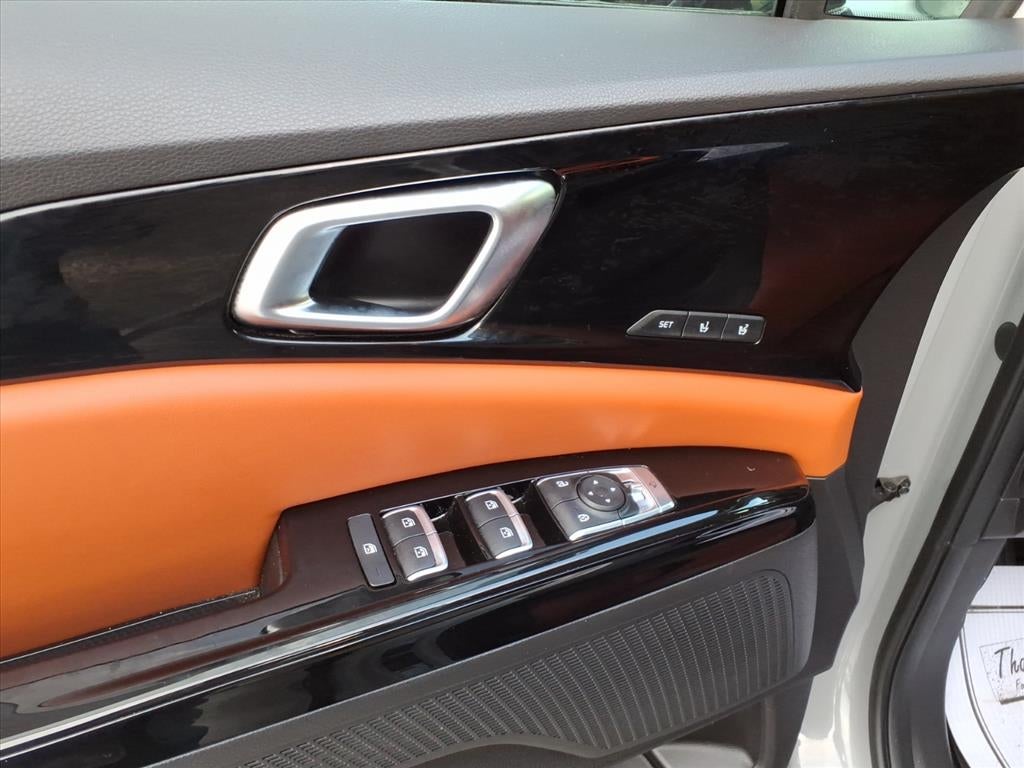 2023 Kia Carnival MPV SX